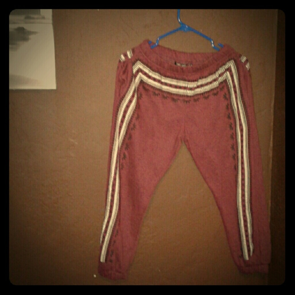Maroon sweat pants